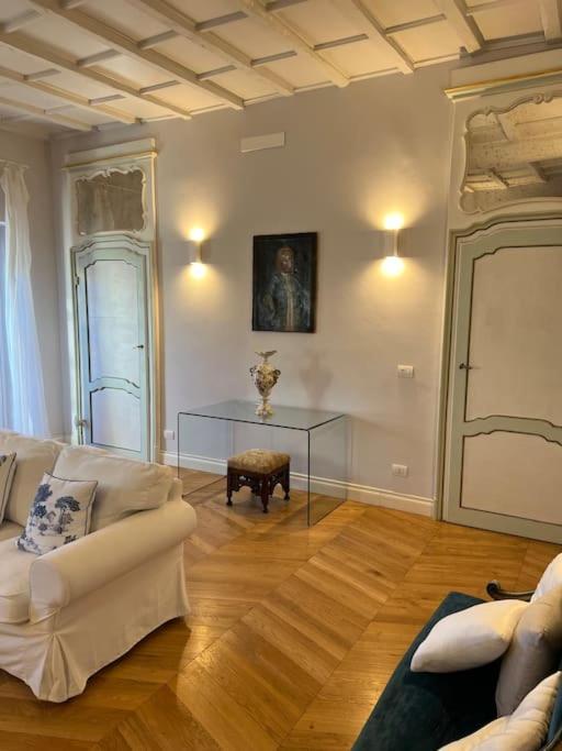 Parigino A Turin